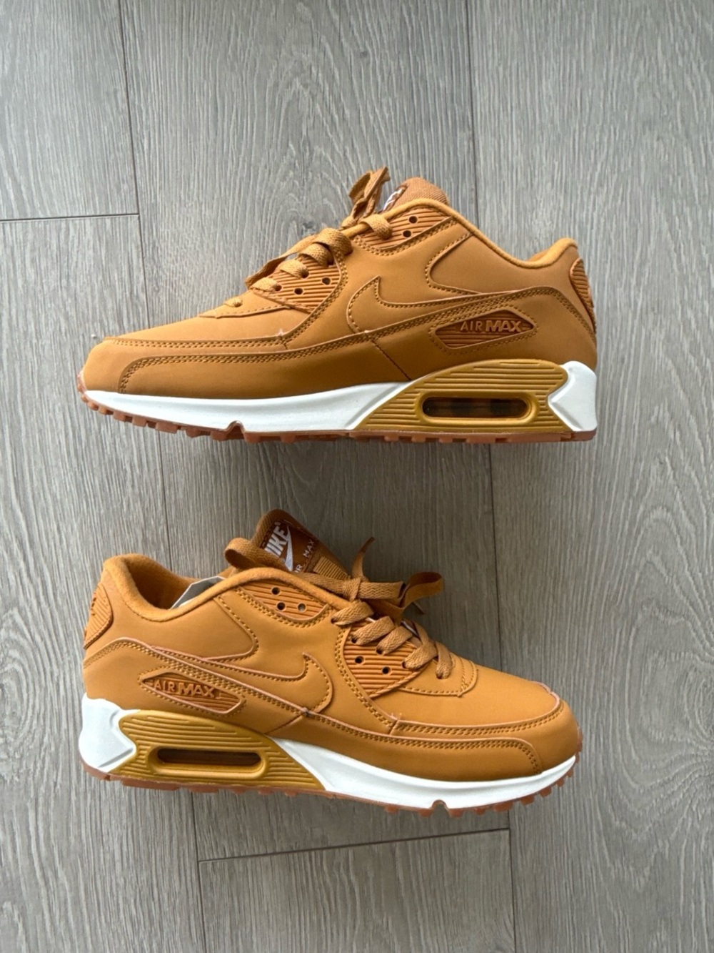 Nike Air Max 90 Tan Wheat Gum Size US 9 EU 42.5 NEW Never Worn